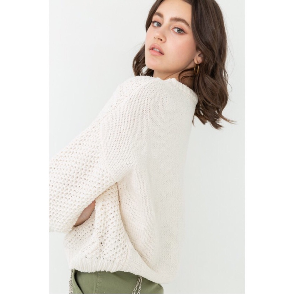 Long Sleeve Chunky Knit Pullover Sweater - Ivory - Picture 3 of 3